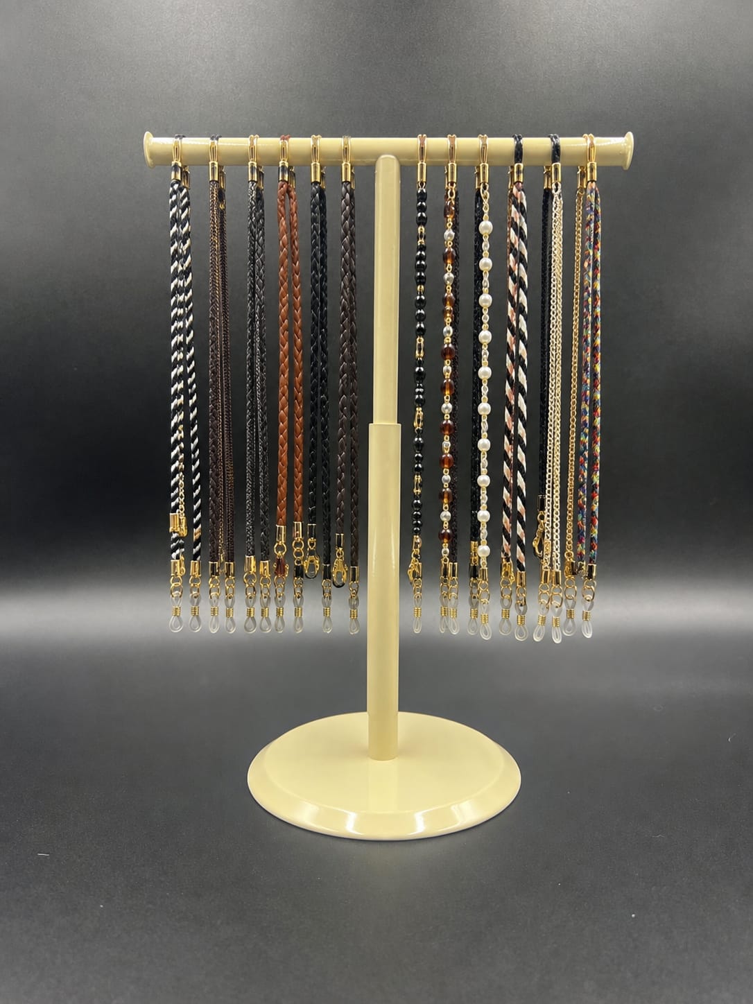 Eyeglass Cord Holder Stand – Stylish & Organized Eyewear Accessory Display