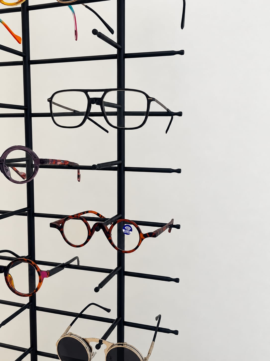 16-Pair Eyewear Display Stand – 8-Tier Metal Glasses Display Rack