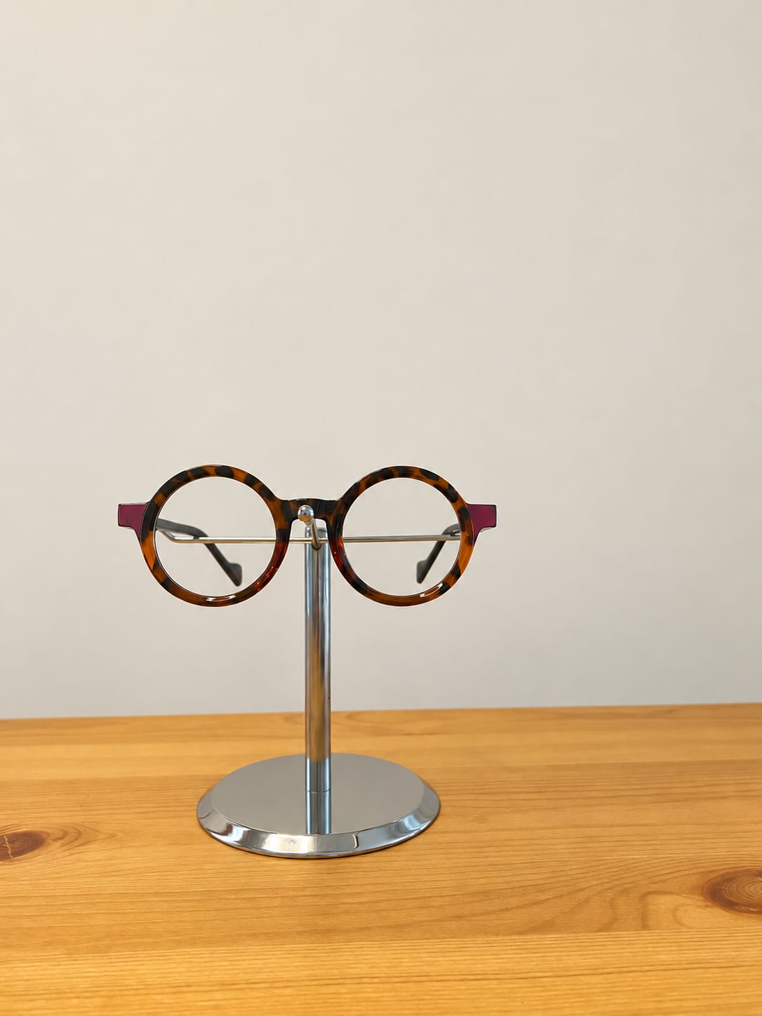 Single Pair Eyeglass Stand - Frame Rise