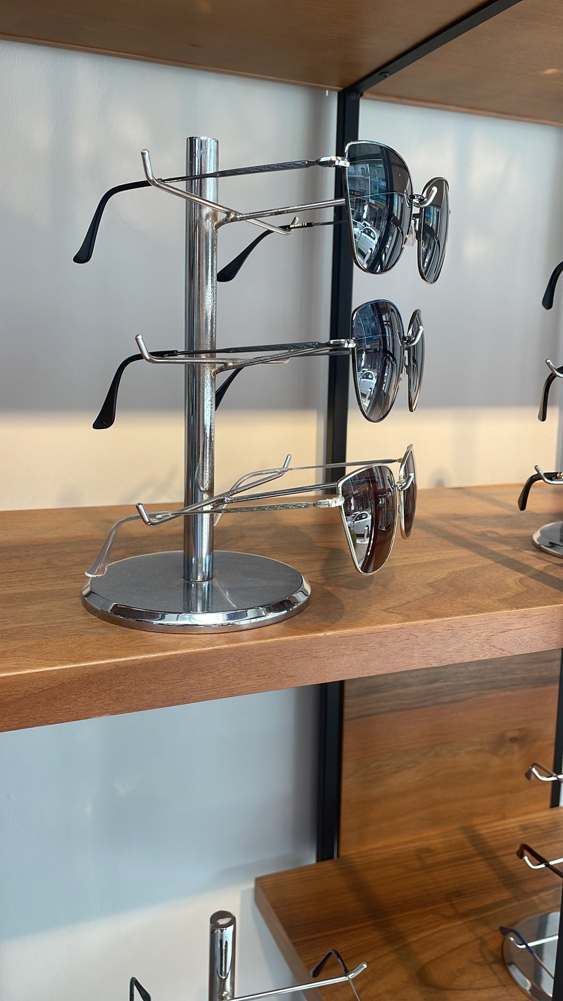 3-Pair Eyeglass Stand - Frame Rise