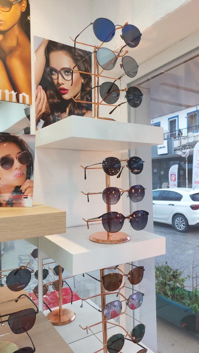 3-Pair Eyeglass Stand - Frame Rise